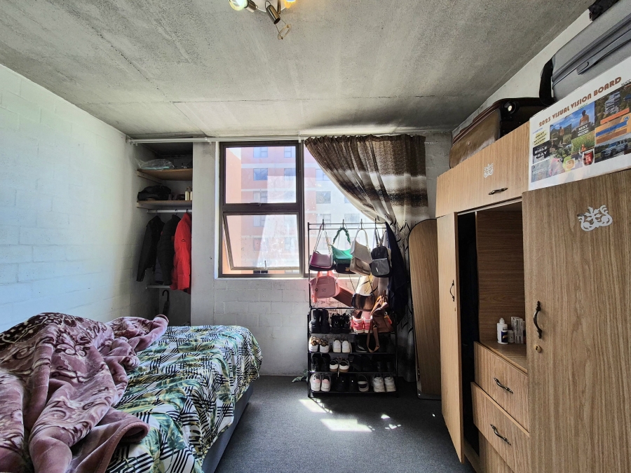 1 Bedroom Property for Sale in Wynberg Western Cape